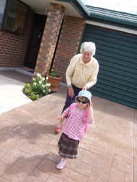 Daddydaycare081120 (2).JPG (375007 bytes)